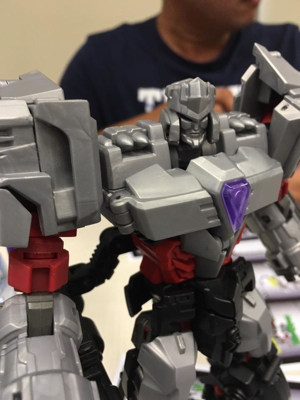 New Pictures Of Maketoys Unofficial MP ReMaster Megatron Despotron, Cross Dimension And More 15 (15 of 40)